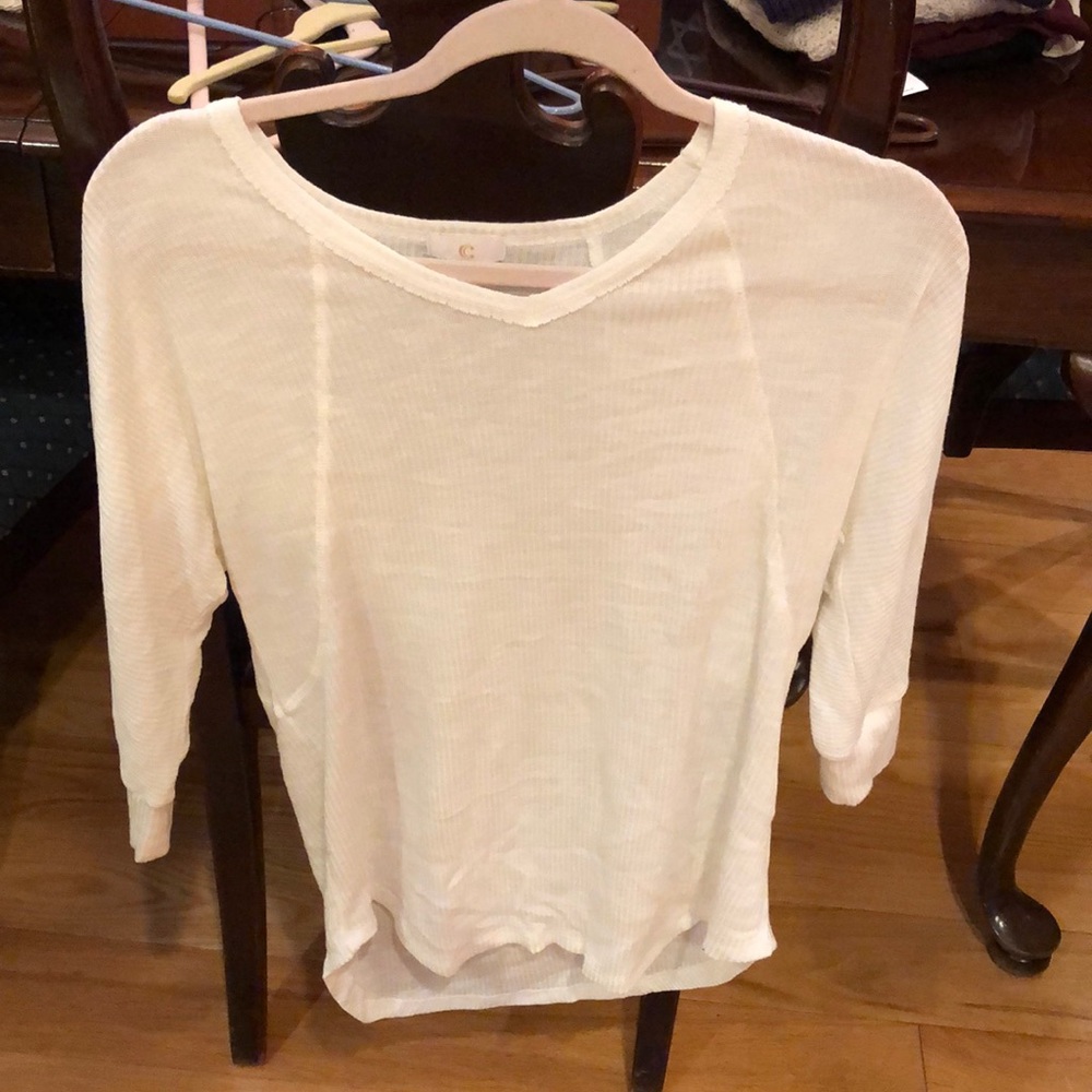 White soft quarter sleeve shirt